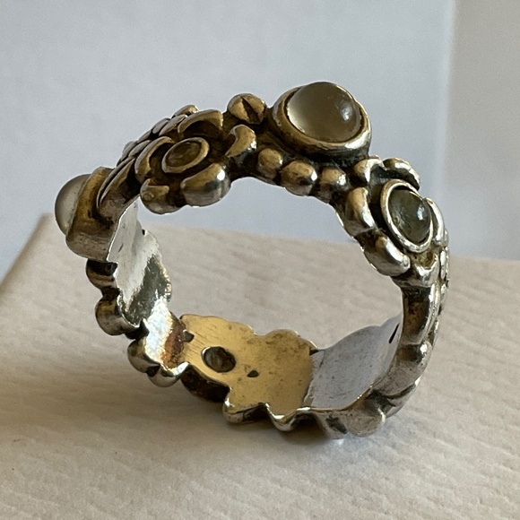 Pandora Silver Floral Ring - Picture 5 of 6